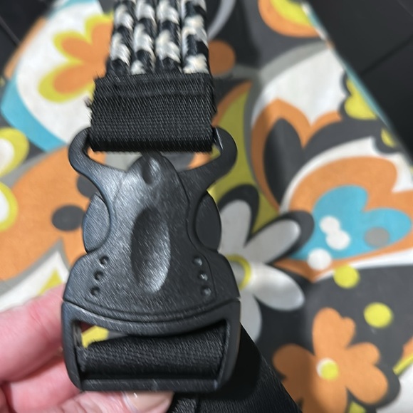 Kavu Crossbody Bag - Picture 7 of 10